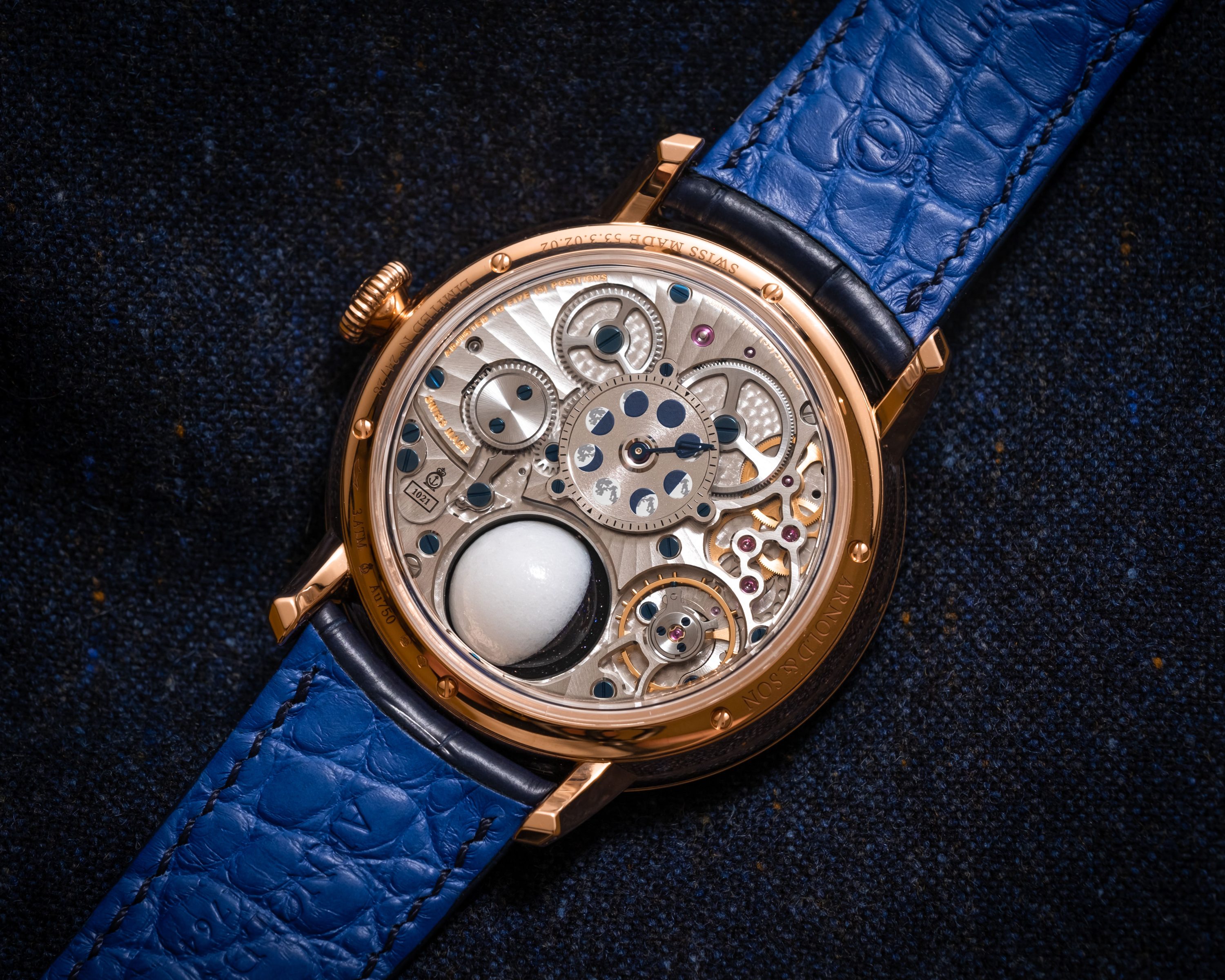 Photo of Luna Magna Red Gold