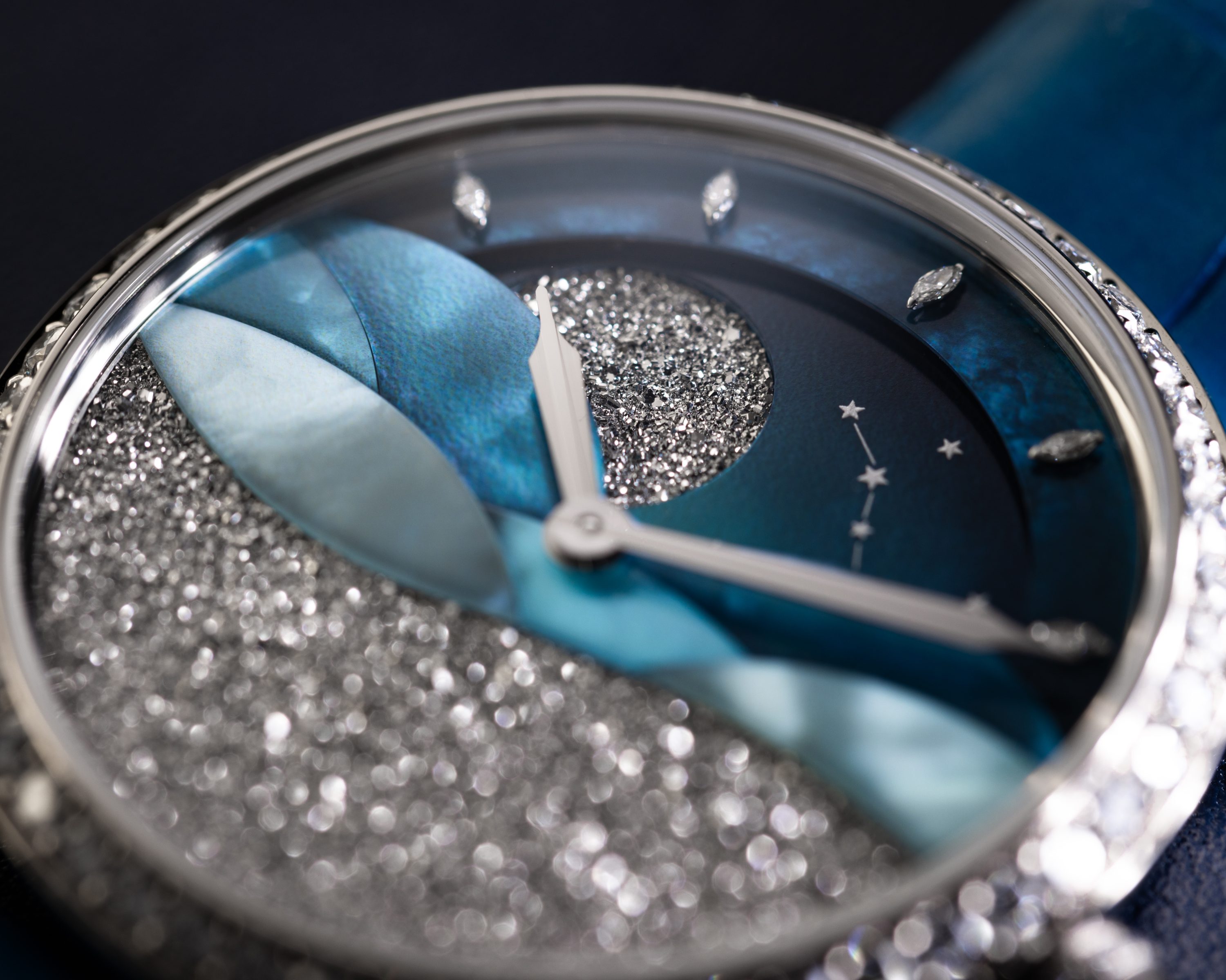 Photo of Perpetual Moon 38 White Gold "Mintnight"